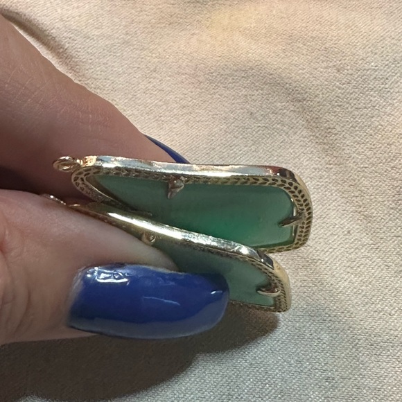 GUC Kendra Scott Mint Alex Earrings in Gold - Picture 4 of 5